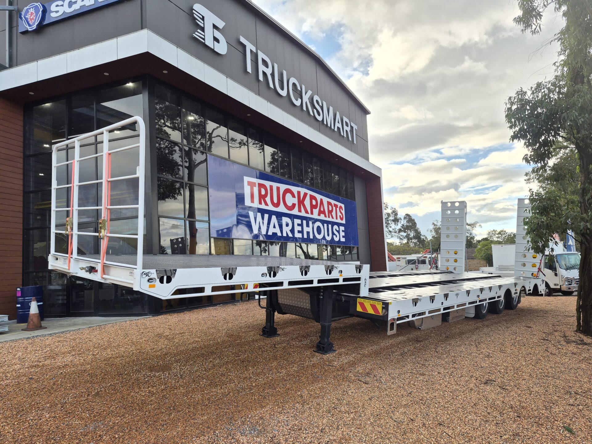 45FT FREIGHTWEST NEXT GEN drop deck WIDENER image 54